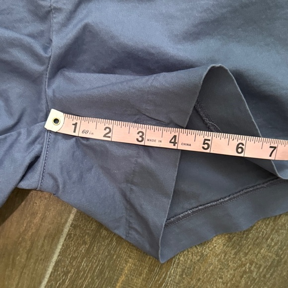 GAP Women's Slate Blue Shorts - Picture 5 of 8